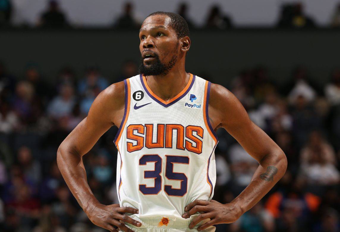 他不仅勇夺 他不仅勇夺